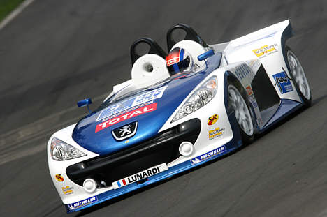 Dino Lunardi blev den første kører der sikrede sig en pole position i 207 Spider Cup klassen.